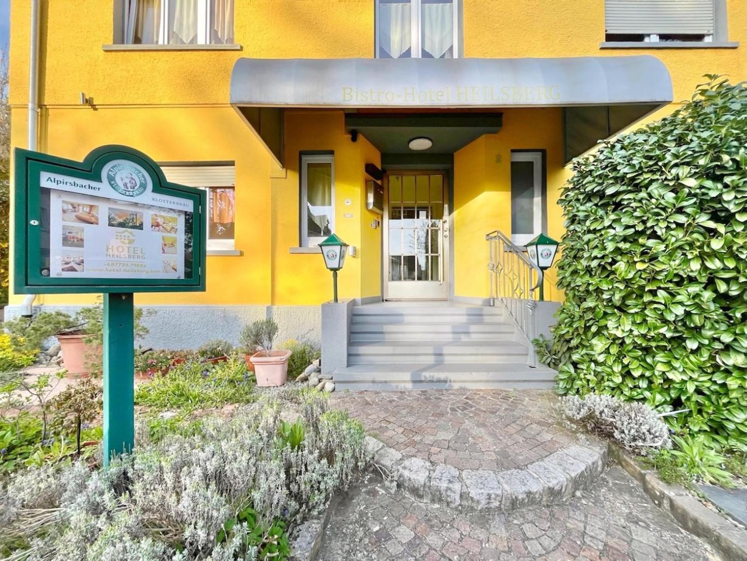 Hotel-Heilsberg Готмадинген Екстериор снимка